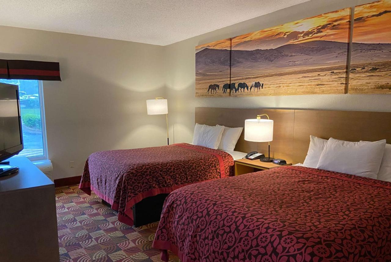 Days Inn & Suites By Wyndham Ridgeland Exteriér fotografie